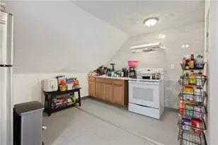 400 Benefit St, Pawtucket, RI 02903 - Photo 20