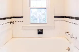 28 Rosewood Ave, Cranston, RI 02905 - Photo 30