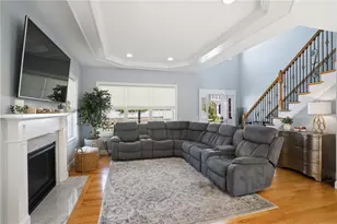 77 Theresa Marie Ave, Woonsocket, RI 02895 - Photo 10