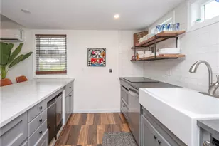 100 Renfrew Ave, Middletown, RI 02842 - Photo 10