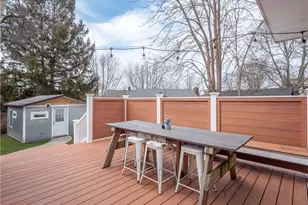100 Renfrew Ave, Middletown, RI 02842 - Photo 18
