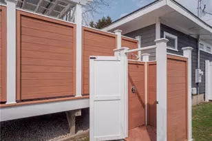 100 Renfrew Ave, Middletown, RI 02842 - Photo 22