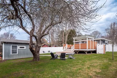 100 Renfrew Avenue, Middletown, RI 02842 - Photo 20