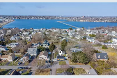 100 Renfrew Avenue, Middletown, RI 02842 - Photo 26