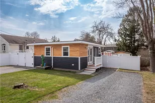 100 Renfrew Ave, Middletown, RI 02842 - Photo 2
