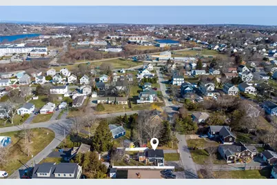 100 Renfrew Avenue, Middletown, RI 02842 - Photo 30