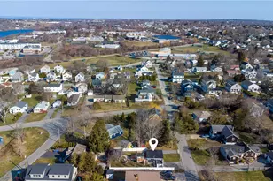 100 Renfrew Ave, Middletown, RI 02842 - Photo 30