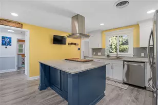 9 Heath St, Johnston, RI 02919 - Photo 6