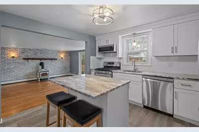 111 Verndale Street, Warwick, RI 02889 - Photo 12