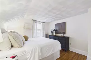 28 Myrtle Ave, Warwick, RI 02886 - Photo 32