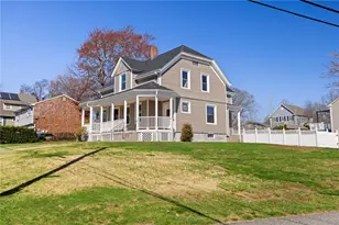 54 E Earle St, Cumberland, RI 02864 - Photo 4