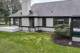 5 Brandywine Ln, Narragansett, RI 02882 - Photo 8