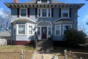172 Central Ave, East Providence, RI 02914 - Photo 1