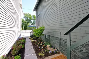 105 John St, Newport, RI 02840 - Photo 2