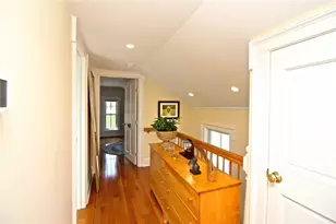 105 John St, Newport, RI 02840 - Photo 18