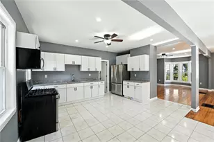 32 Carver St, Pawtucket, RI 02860 - Photo 14