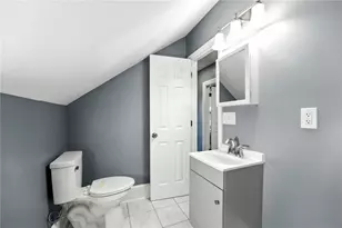 32 Carver St, Pawtucket, RI 02860 - Photo 30