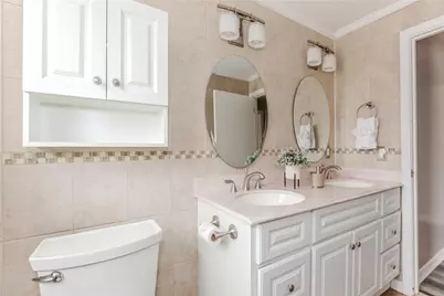 185 Parkside Avenue, Pawtucket, RI 02861 - Photo 12