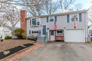 185 Parkside Ave, Pawtucket, RI 02861 - Photo 1