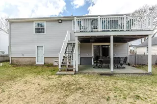 185 Parkside Ave, Pawtucket, RI 02861 - Photo 22