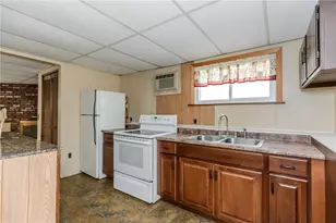 185 Parkside Ave, Pawtucket, RI 02861 - Photo 26