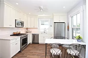 105 John St, Newport, RI 02840 - Photo 6