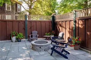 17 Lincoln St, Newport, RI 02840 - Photo 8