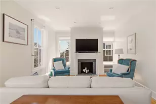 17 Lincoln St, Newport, RI 02840 - Photo 10