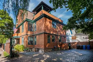 17 Lincoln St, Newport, RI 02840 - Photo 2