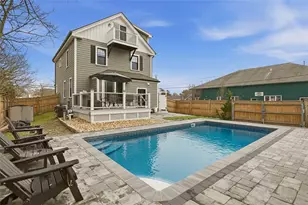 23 Clinton St, Newport, RI 02840 - Photo 38