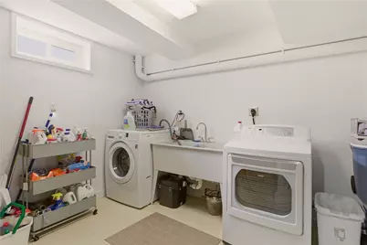 23 Clinton Street, Newport, RI 02840 - Photo 32