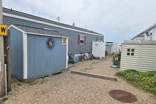 689 Succotash Rd, South Kingstown, RI 02879 - Photo 26