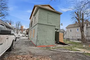 102 Superior St, Providence, RI 02907 - Photo 4