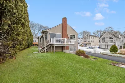 125 Montauk Road, Narragansett, RI 02882 - Photo 6