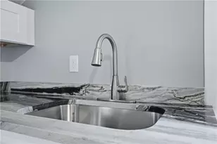 188 Greene Ln, Middletown, RI 02842 - Photo 18