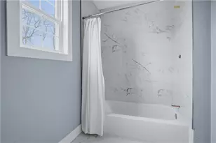 188 Greene Ln, Middletown, RI 02842 - Photo 12