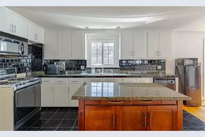 120 Mason Avenue, Cranston, RI 02910 - Photo 12