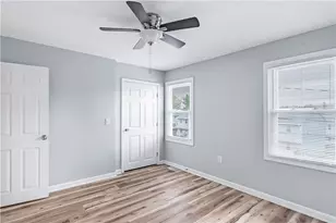 4 Smithfield Rd, North Providence, RI 02904 - Photo 16