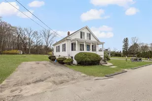 93 Harding St, West Warwick, RI 02893 - Photo 44