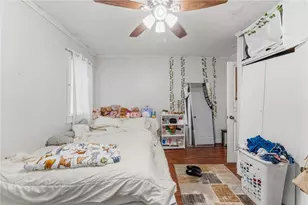 149 Burrington St, Woonsocket, RI 02895 - Photo 16