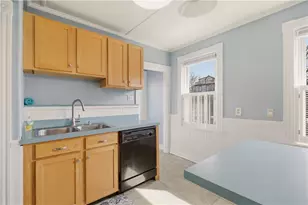 28 McAllister St, Newport, RI 02840 - Photo 10