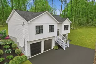 51 Birch Rd, Cumberland, RI 02864 - Photo 2