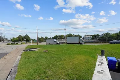 139 Broadway, Pawtucket, RI 02860 - Photo 6