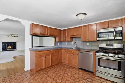 183 First Avenue, East Greenwich, RI 02818 - Photo 16