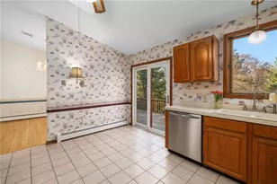 285 Randall Ave, Warwick, RI 02889 - Photo 12