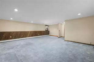 285 Randall Ave, Warwick, RI 02889 - Photo 24