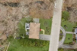 48 Roger Williams Dr, Johnston, RI 02919 - Photo 12