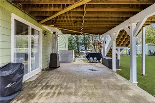 48 Roger Williams Dr, Johnston, RI 02919 - Photo 8