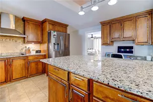 32 Harrington Dr, Johnston, RI 02919 - Photo 4