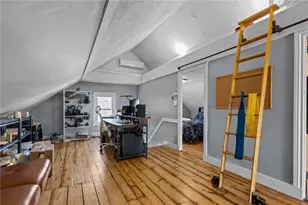 76 Locust St, Providence, RI 02906 - Photo 20